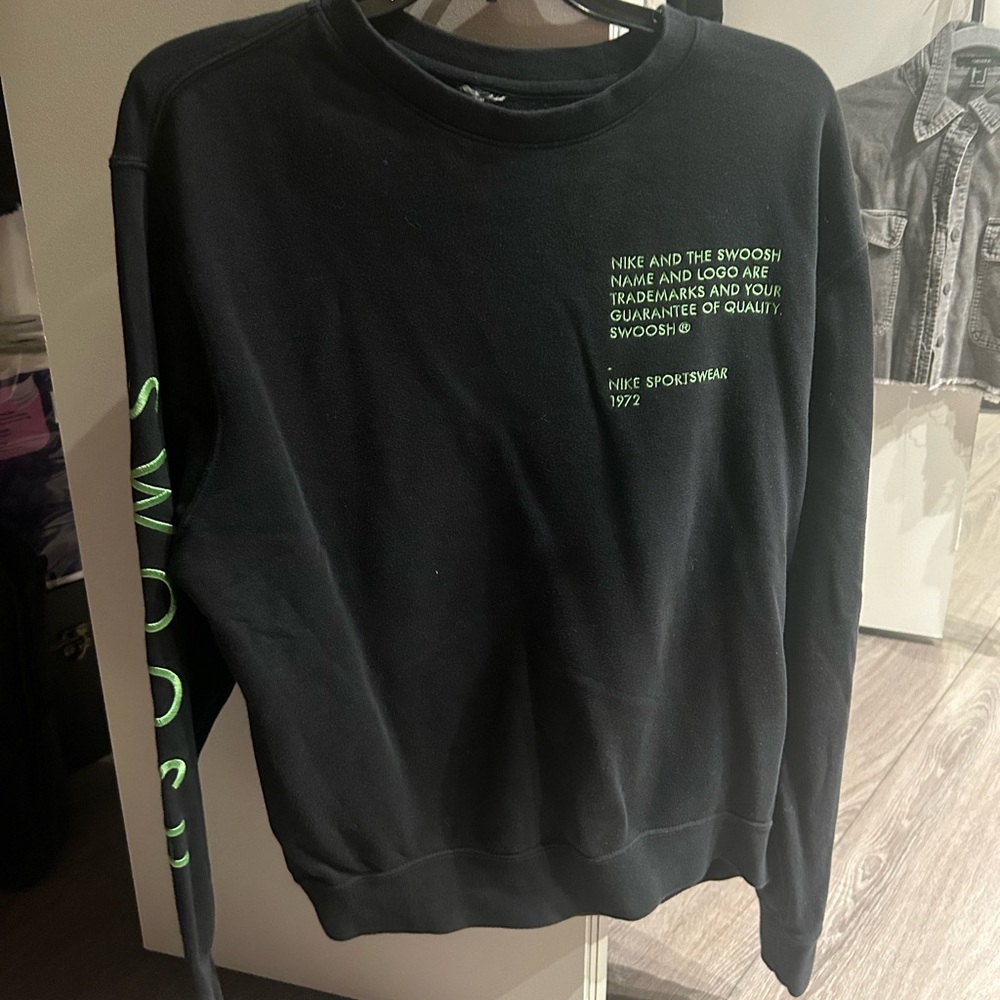 Nike crewneck